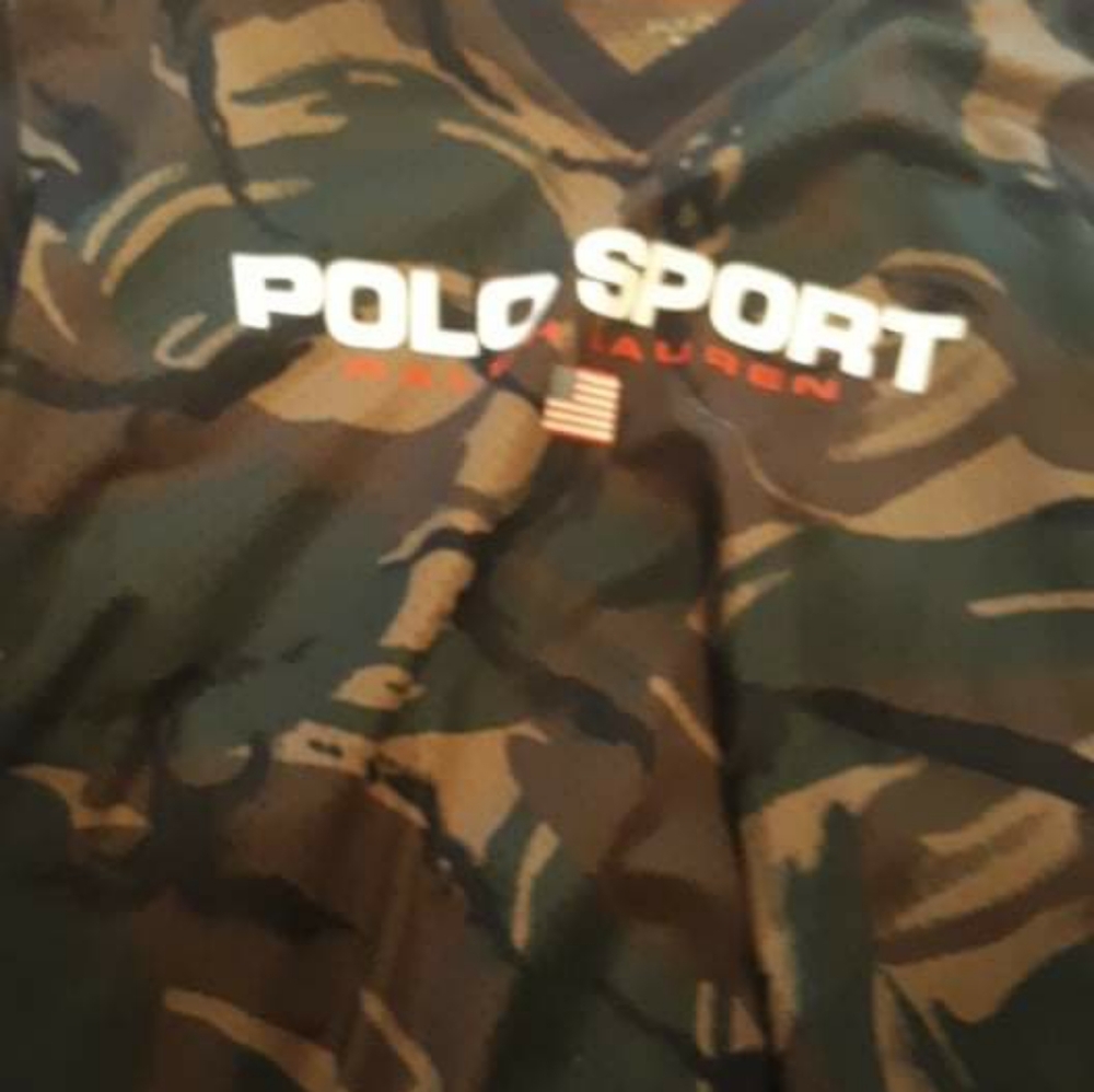 Polo sport size 2xl. This camouflage shiirt is FLY